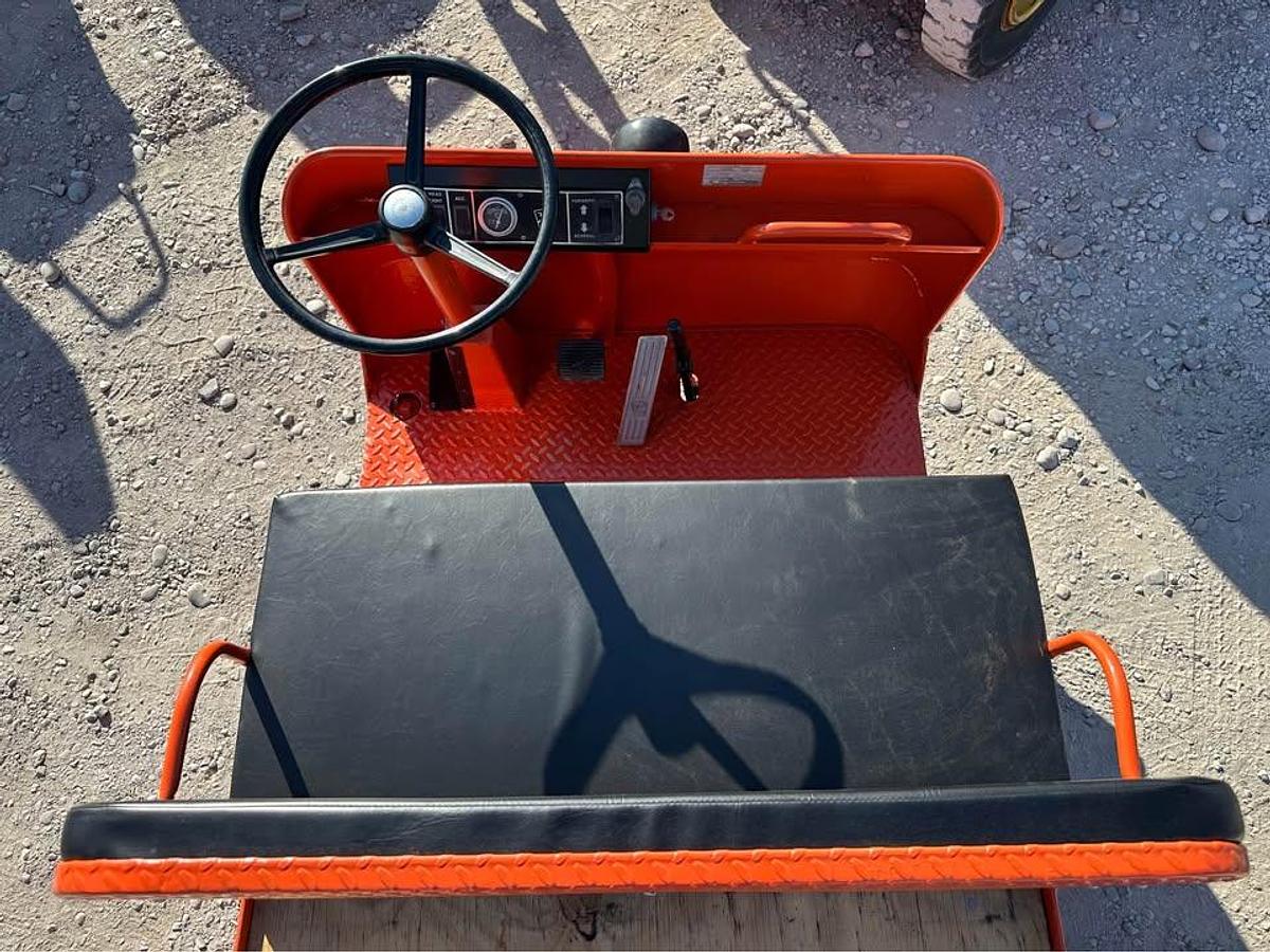 Used 2000 TAYLOR DUNN B2-48