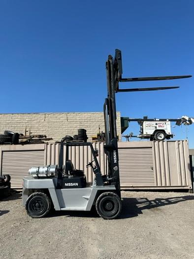 Used 1998 NISSAN BF05H70V FORKLIFT