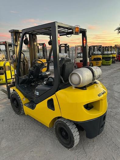 Used 2012 KOMATSU FG25T-16