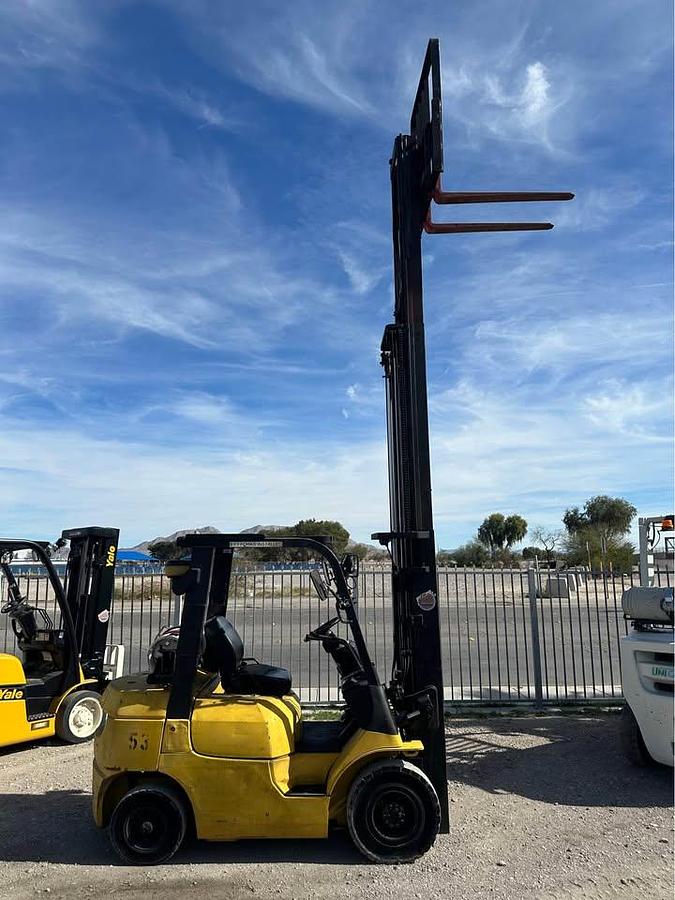 Used 2004 TOYOTA 7FGU25 FORKLIFT