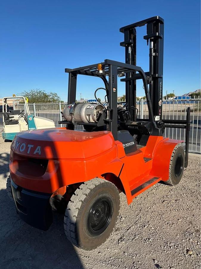 Used 2001 TOYOTA 7FGU60