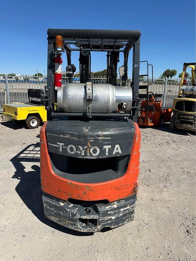 Used 2013 TOYOTA 8FGCU30 FORKLIFT