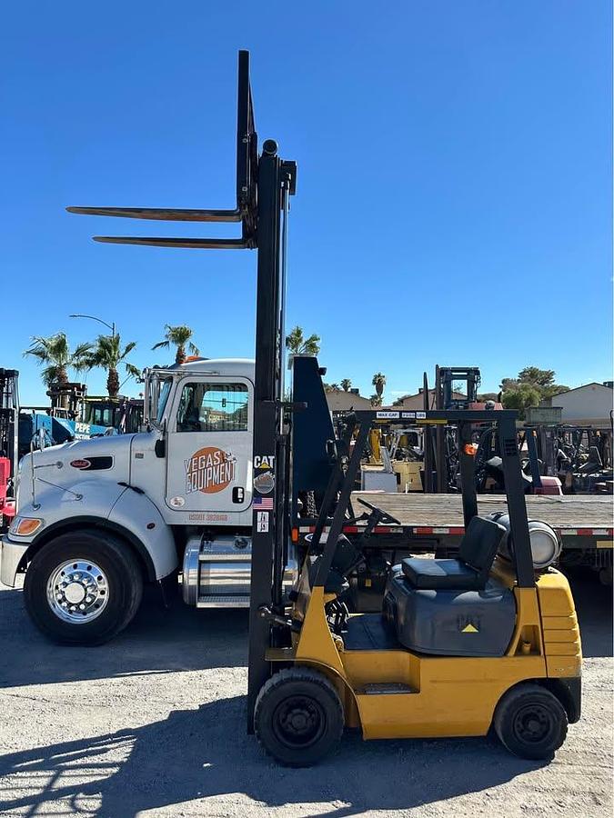 Used 1995 CAT GP15 FORKLIFT