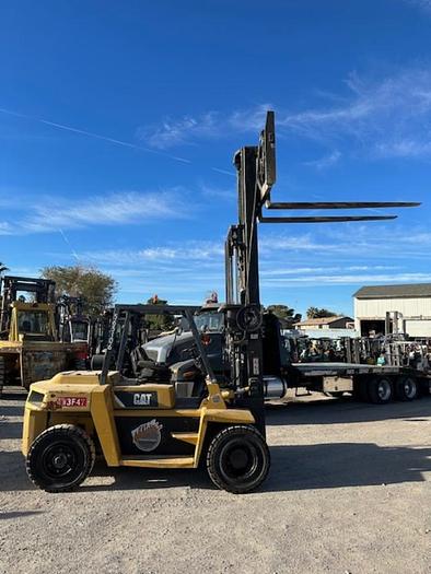 Used 2012 CAT DP70E FORKLIFT
