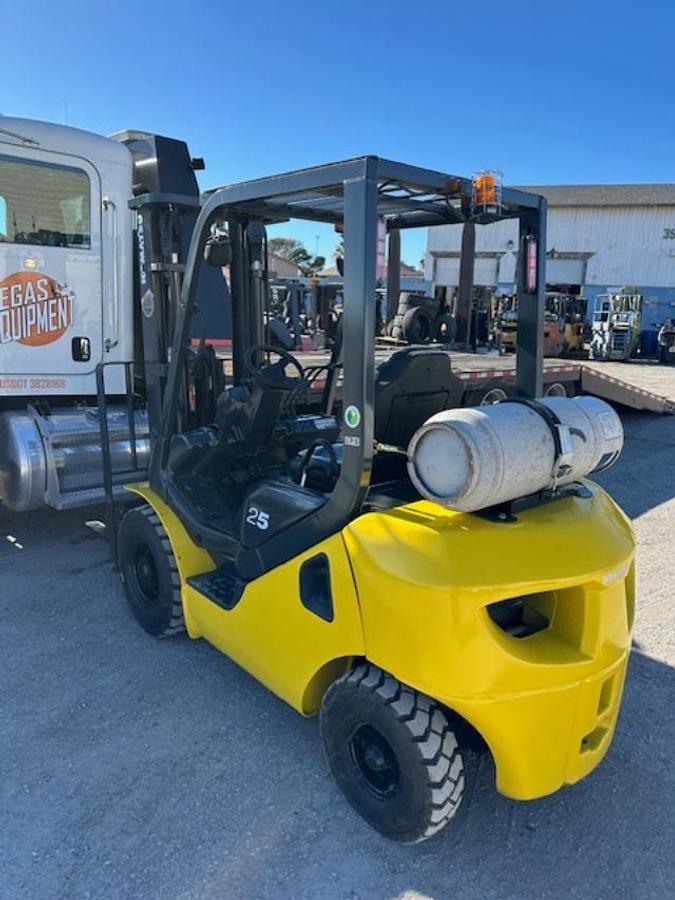 Used 2006 KOMATSU FG25T-16 FORKLIFT