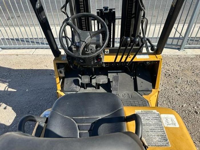 Used 2008 CAT GC40K-STR FORKLIFT