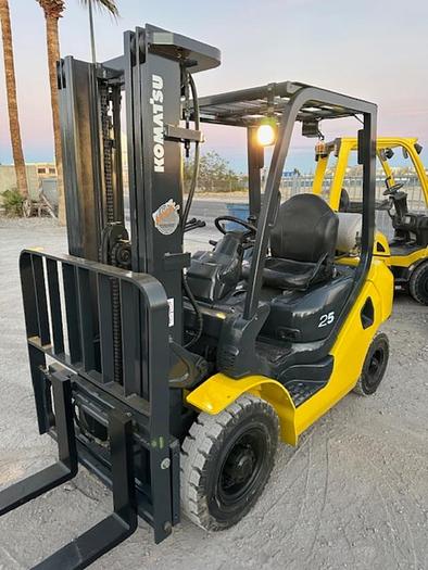 Used 2012 KOMATSU FG25T-16