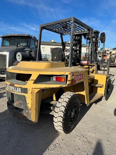 Used 2012 CAT DP70E FORKLIFT