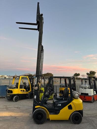 Used 2012 KOMATSU FG25T-16