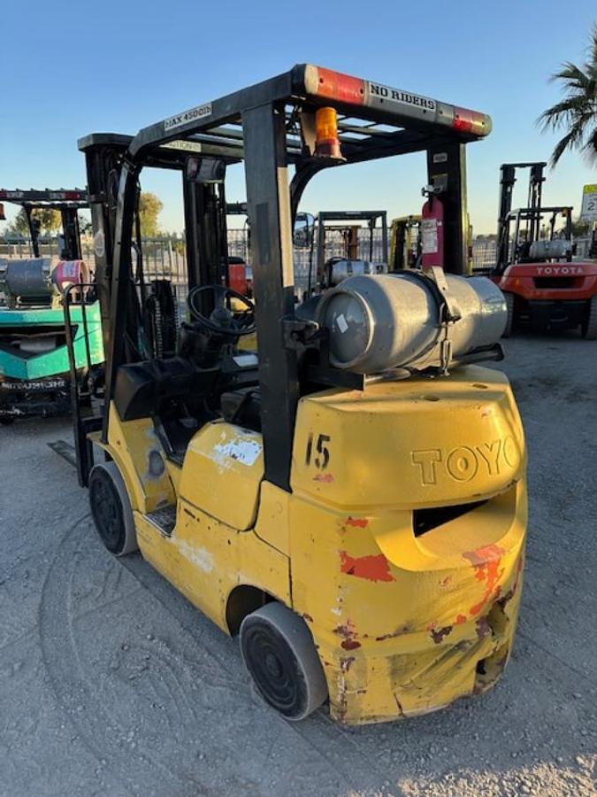 Used 2001 TOYOTA 7FGCU25 FORKLIFT