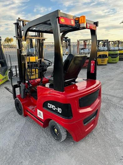 2024 STL CPD-10 FORKLIFT
