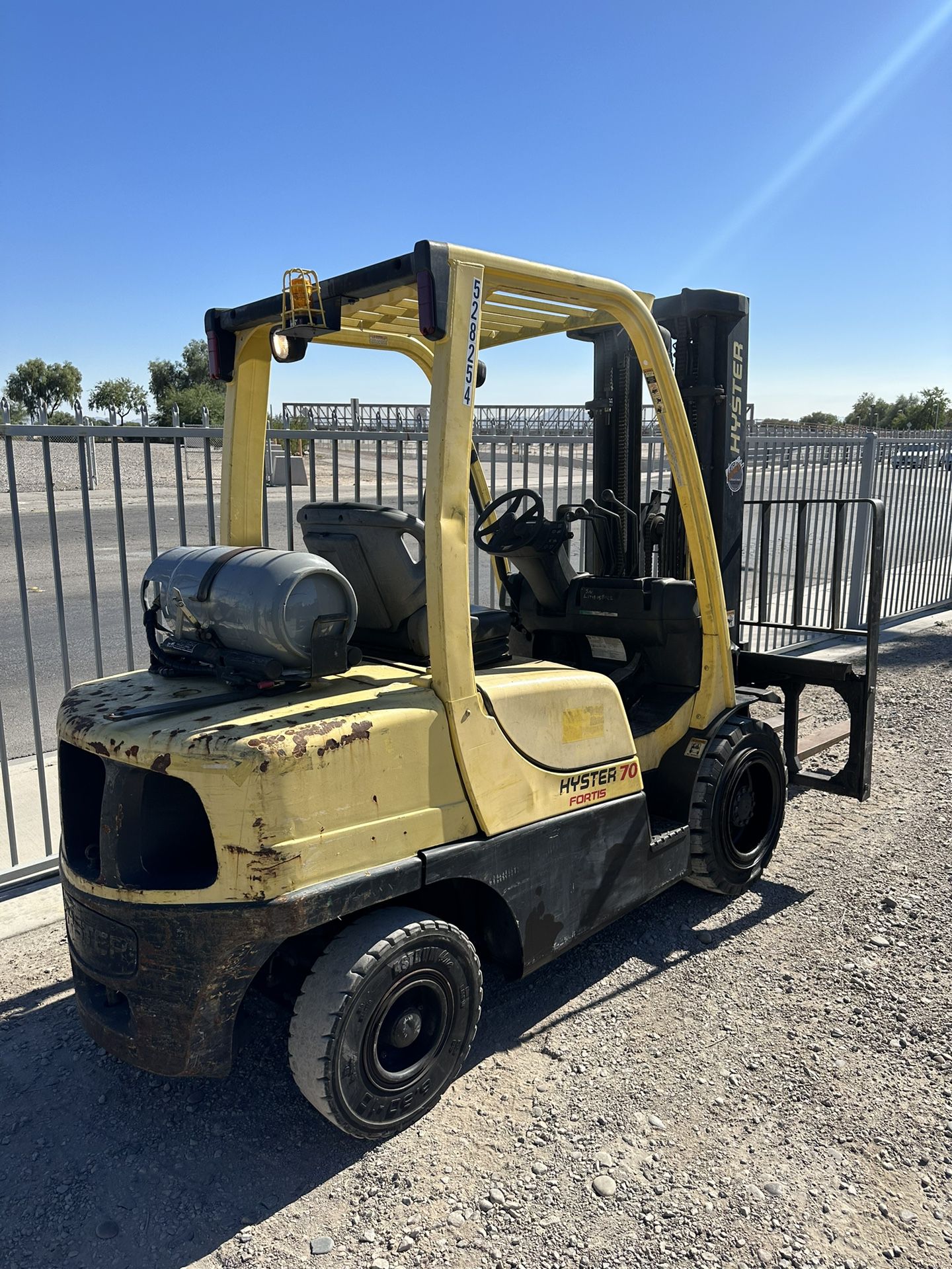 Used 2007 HYSTER H70FT FORKLIFT