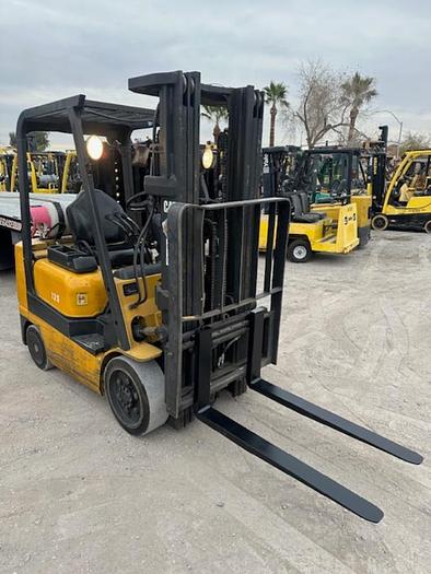 Used 2001 CAT GC25K FORKLIFT