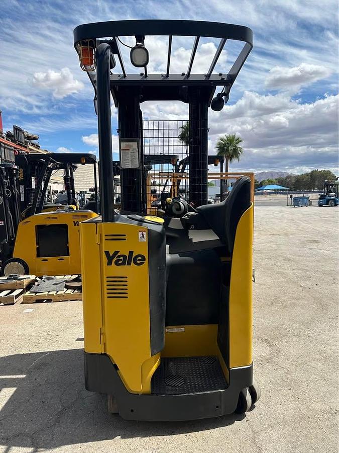 Used 2019 YALE NR045EB NARROW AISLE REACH LIFT