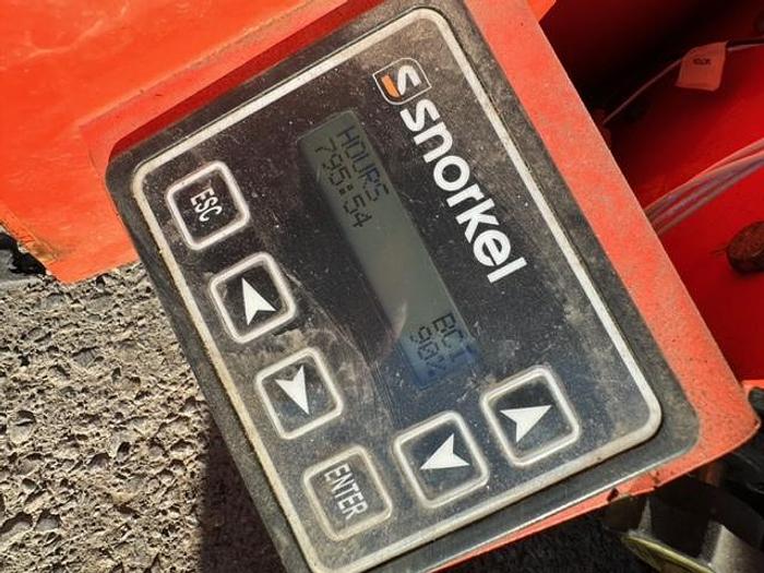 Used 2015 SNORKEL S3219E SCISSOR LIFT