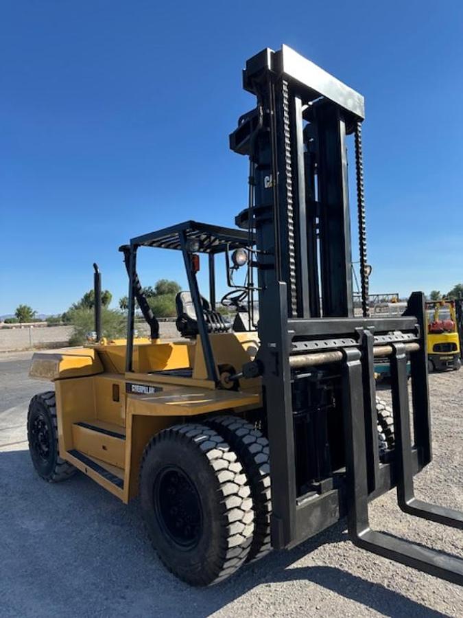 Used 2001 CAT DP150 FORKLIFT