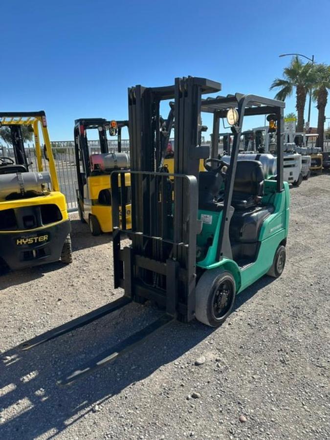 Used 2006 MITSUBISHI FGC25K FORKLIFT