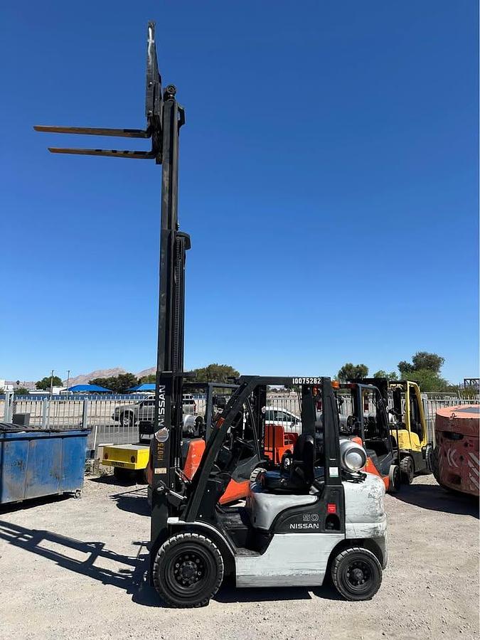 Used 2011 NISSAN MP1F2A25DV FORKLIFT