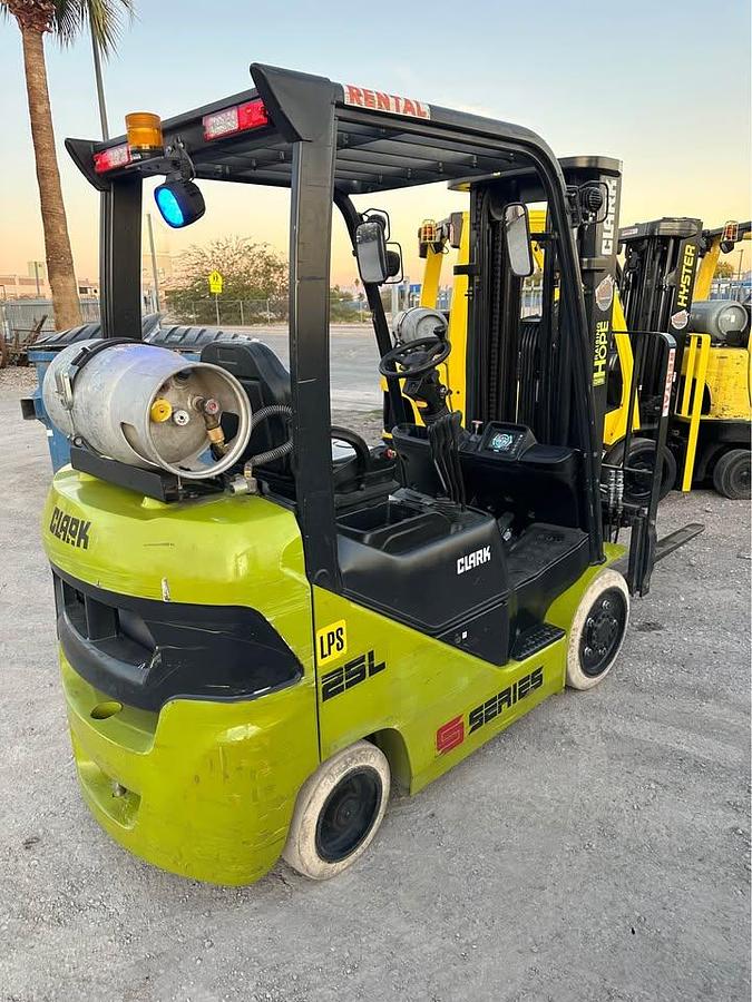 Used 2023 CLARK S25C FORKLIFT