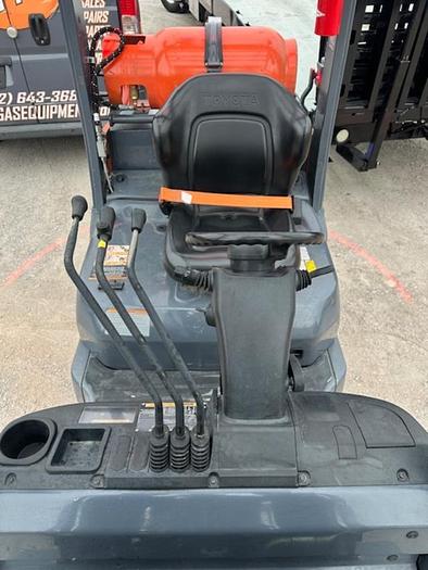 Used 2017 TOYOTA 8FGCU30 FORKLIFT