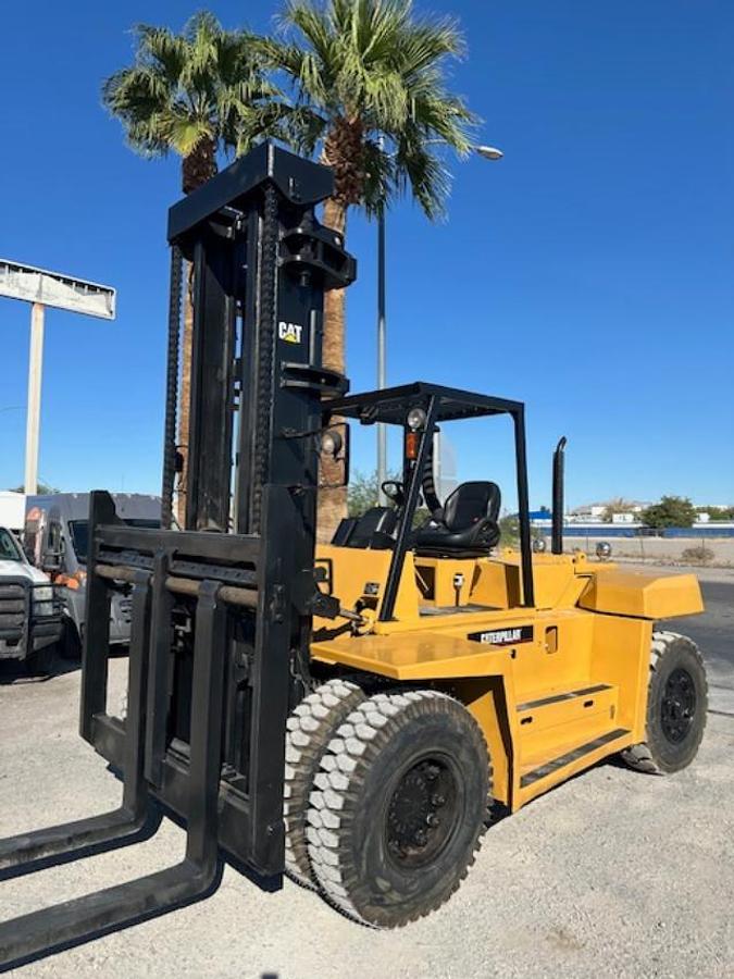 Used 2001 CAT DP150 FORKLIFT