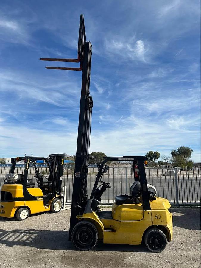 Used 2004 TOYOTA 7FGU25 FORKLIFT