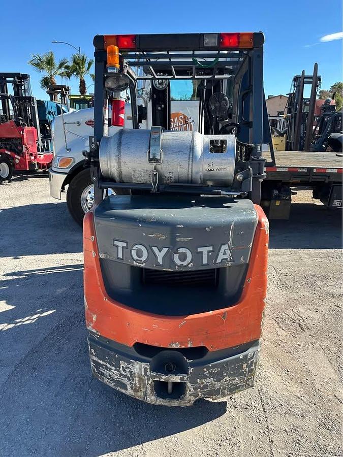 Used 2013 TOYOTA 8FGCU30 FORKLIFT