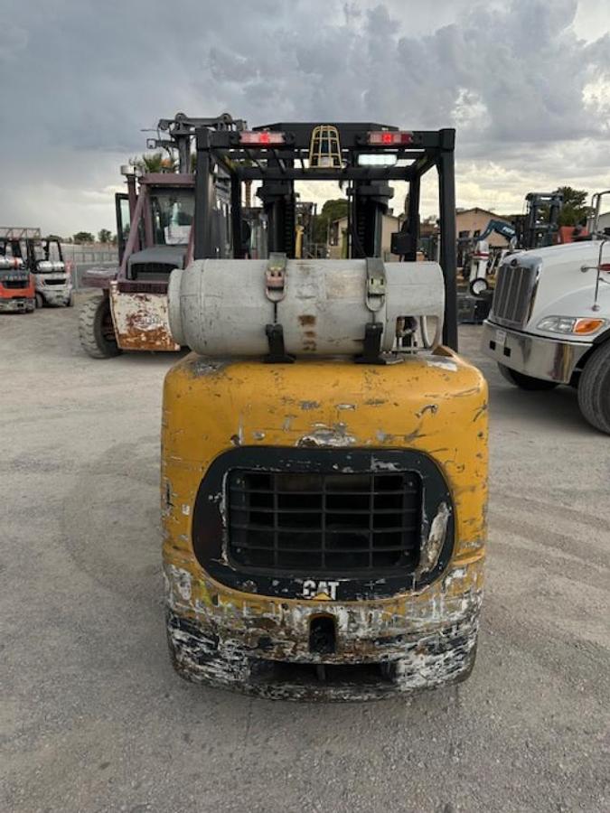 Used 2012 CAT GC45K SWB FORKLIFT