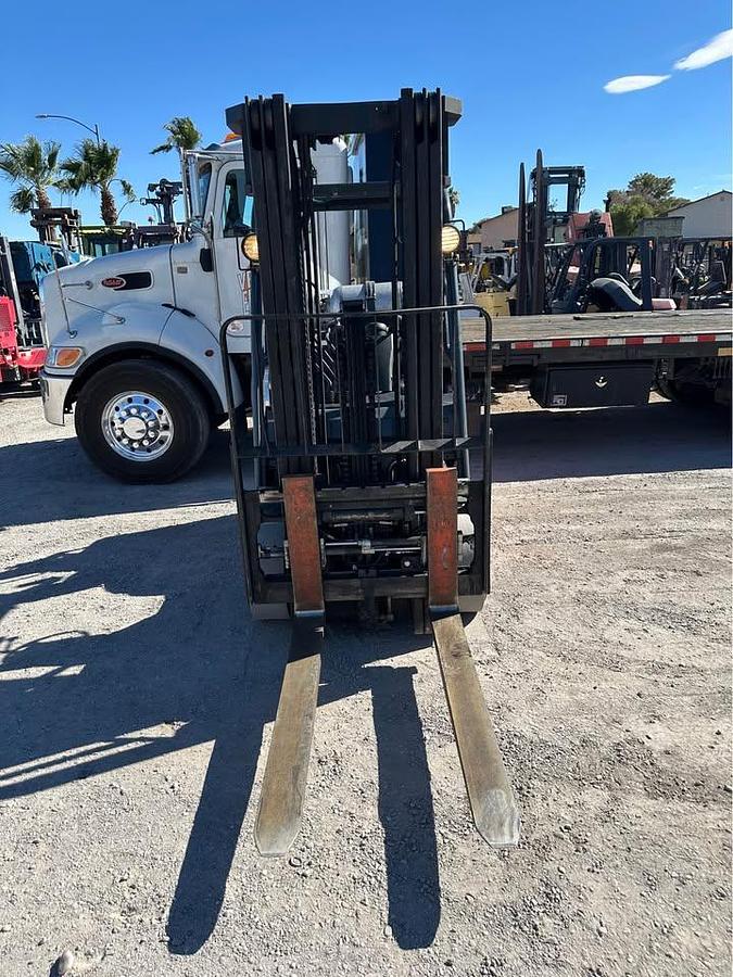 Used 2013 TOYOTA 8FGCU30 FORKLIFT