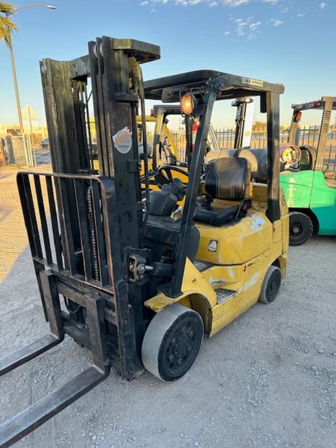 Used 2001 TOYOTA 7FGCU25 FORKLIFT
