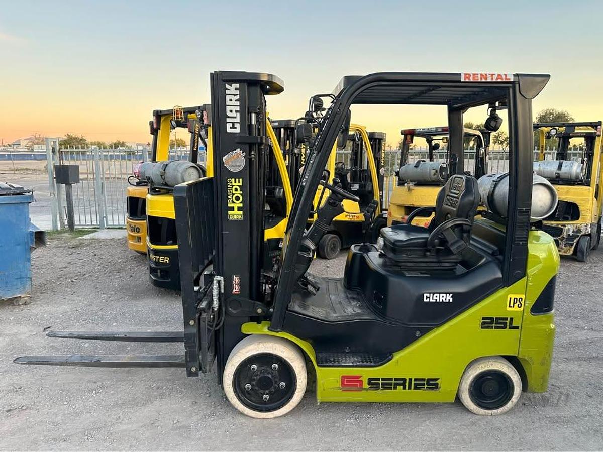 Used 2023 CLARK S25C FORKLIFT