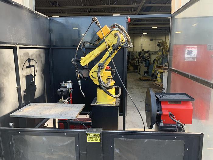 Used FANUC ARCMATE 100IB MIG WELDING CELL WITH RJ3iB CONTROLLER