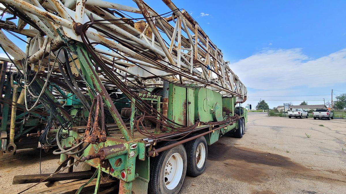 Used 1980 Franks 300 Workover Rig