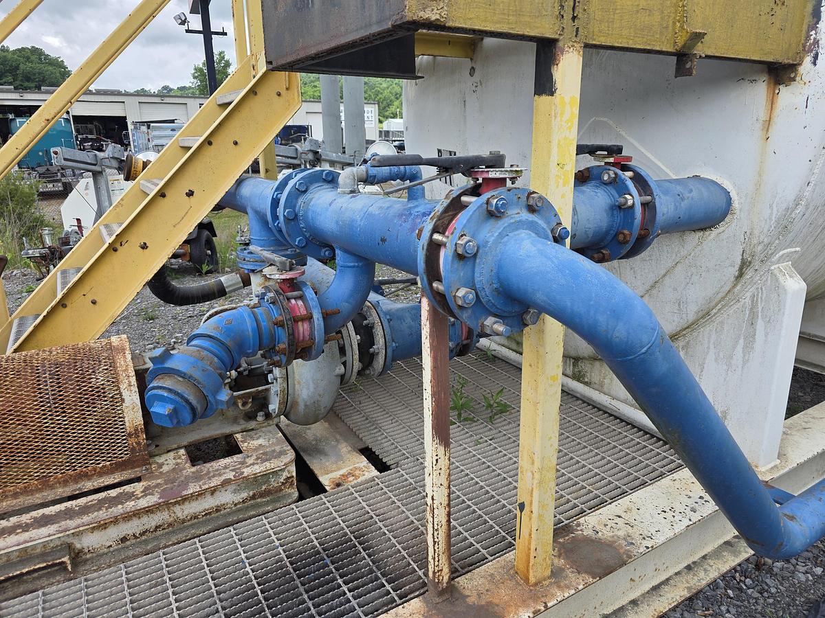 Used Baker Hughes 200 BBL Mix Plant