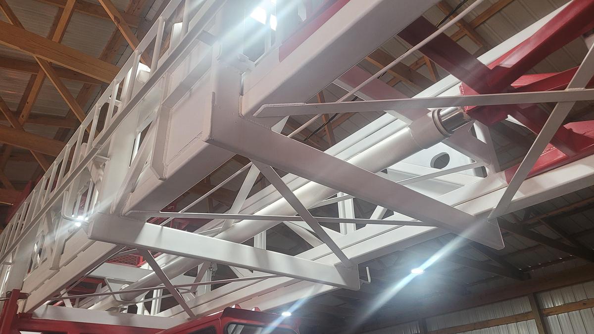 Refurbished Cameron 550 Workover Rig