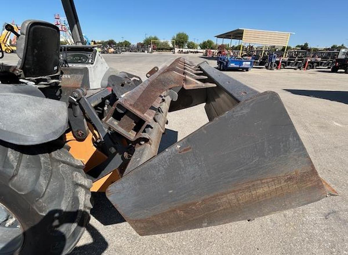 Used Case Skip Loader