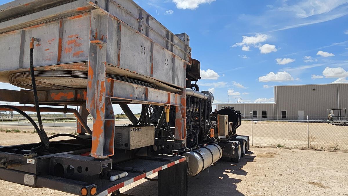 Used 2011 Caterpillar Gardner Denver 2500 Frac Pump