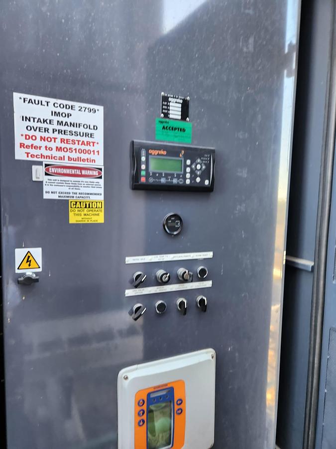 Used 2010 Volvo 550 kW Genset