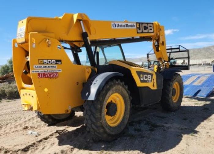 Used JCB 9,000Lbs Reach Lift