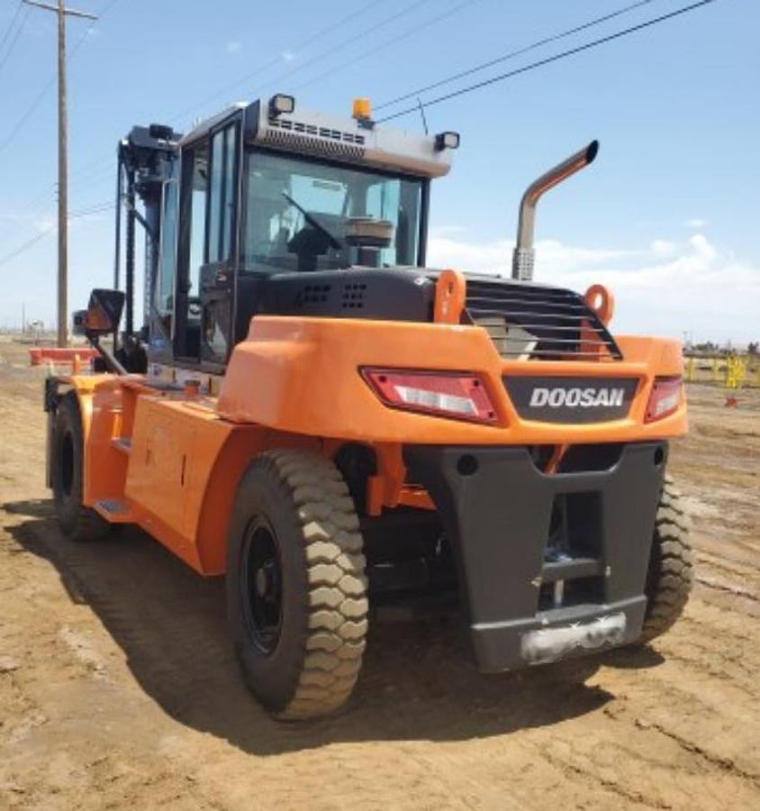 Used 2021 Doosan D160S-7 36K Warehouse forklift