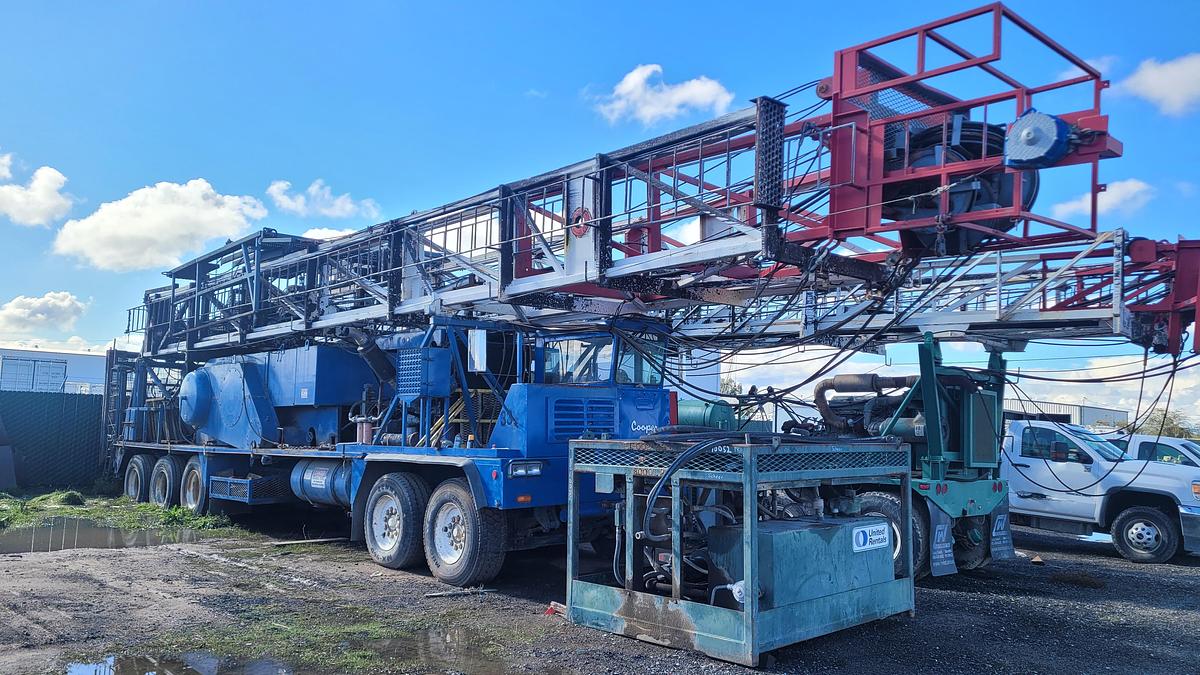 Refurbished 1985 Cooper 350 Workover Rig