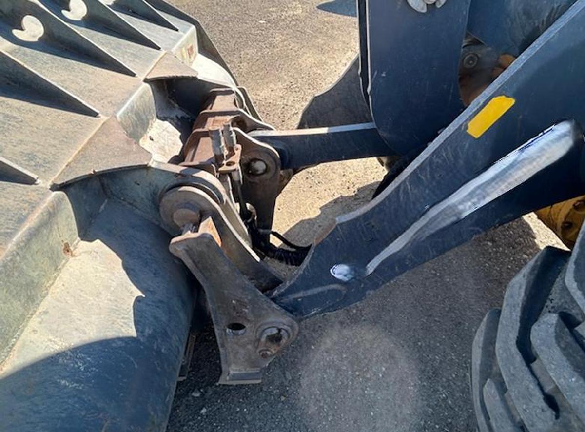 Used 2019 DEERE 544L 3 YARD WHEEL LOADER