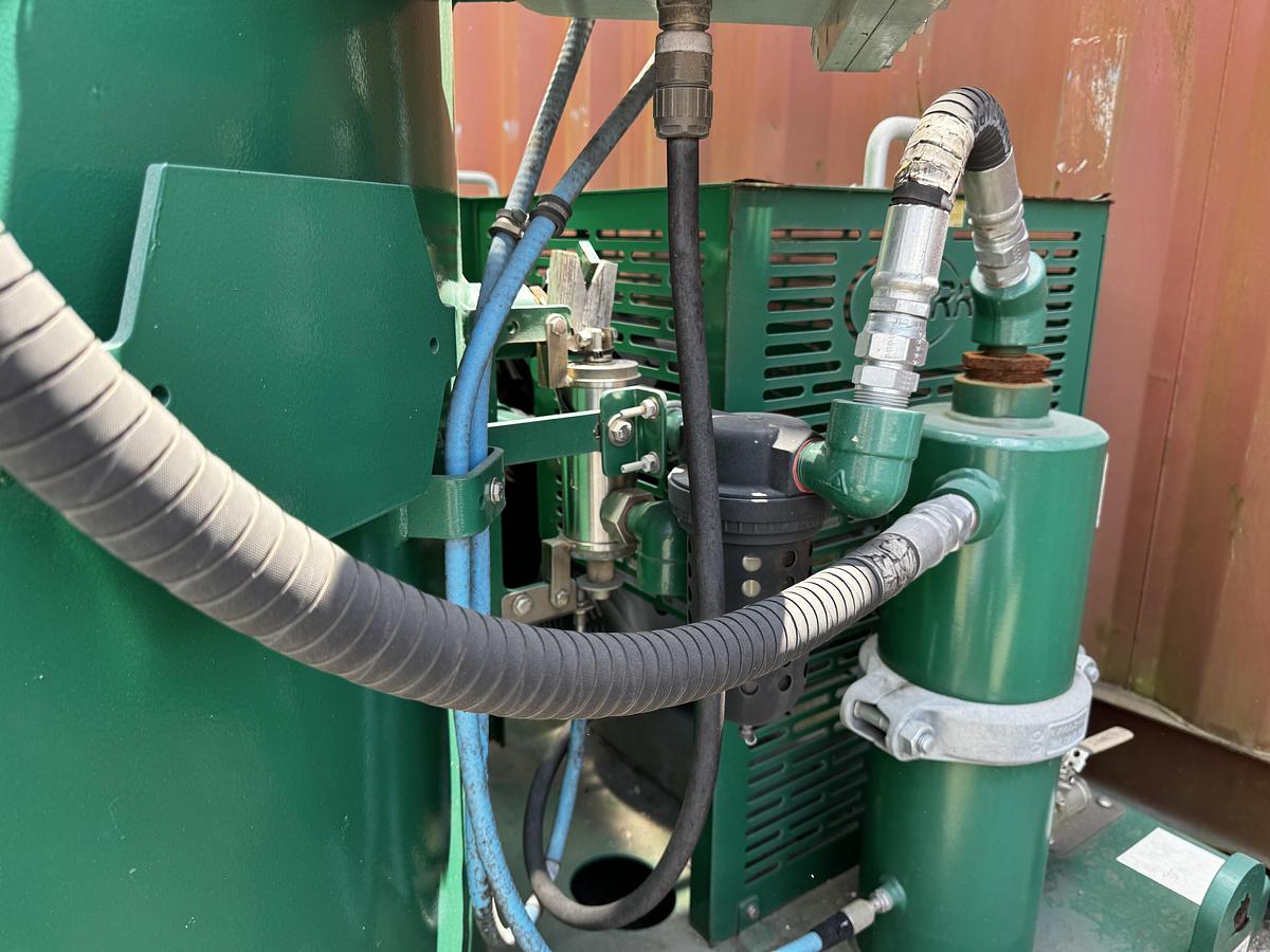 Used Derrick Vacu-Flo 1200 Vacuum Degasser