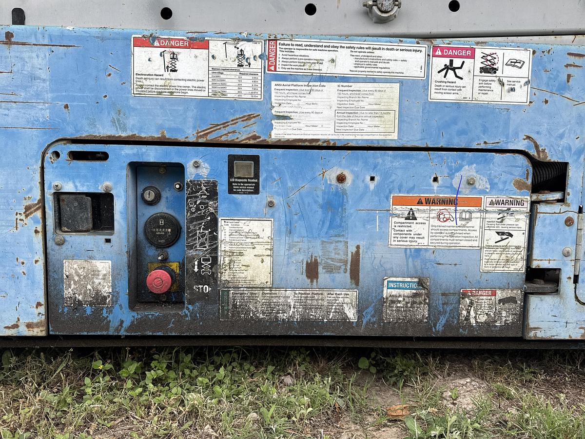 Used 2000 Genie Industries GS-3246