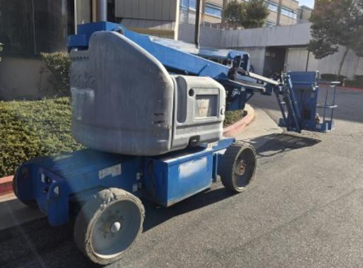 Used 2012 Genie Z-40/23N RJ