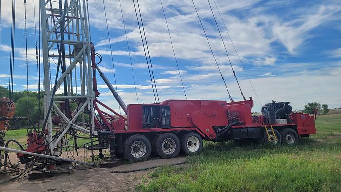 Used Franks 400 Workover Rig