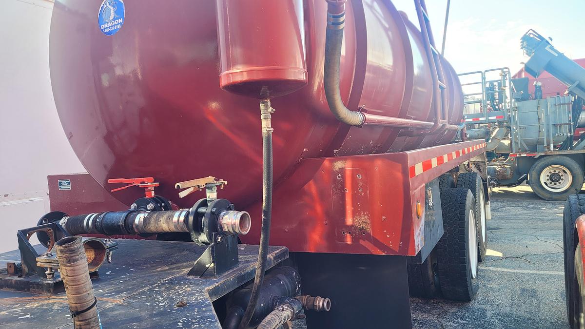 Used 2013 Mack Granite GU813 Vacuum Truck