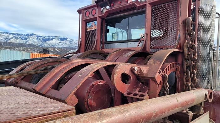 Used 2007 Peterbilt 375 Winch Truck