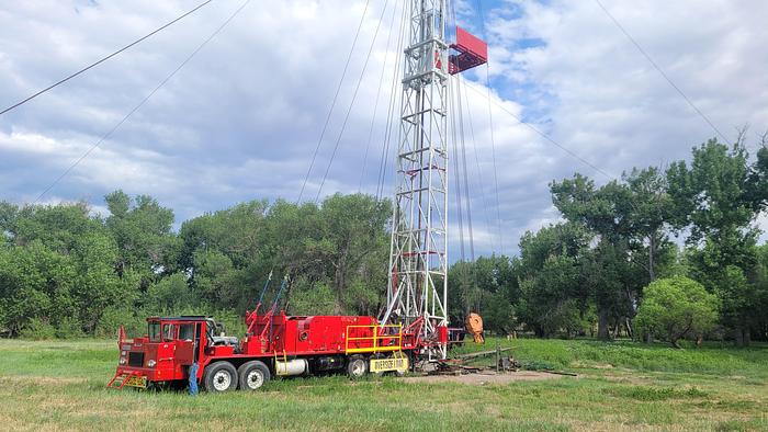 Used Franks 400 Workover Rig