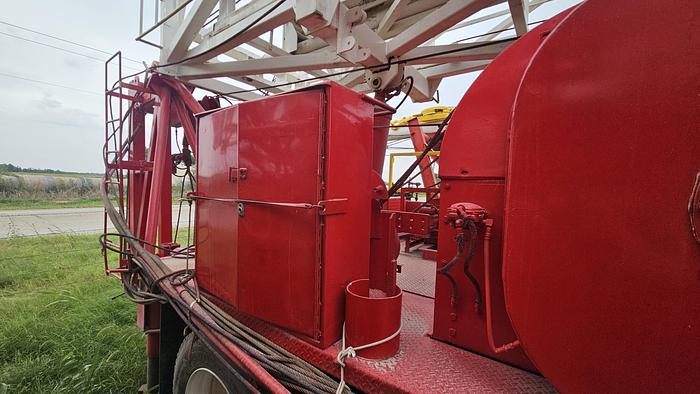 Used 2004 Franks 1287 Workover Rig
